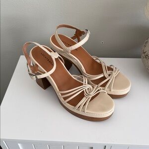 Lucky Brand LK-Ismene Platform Sandals